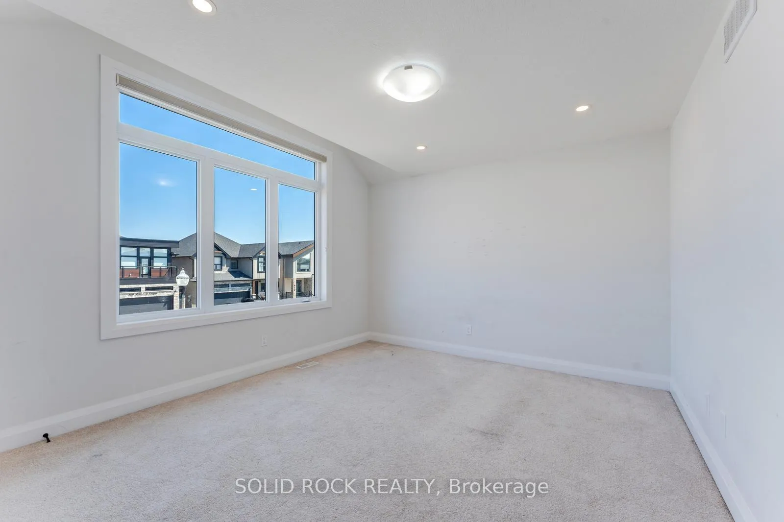 Photo 29 of 629 Doonwoods Crescent, Kitchener — HOMEH
