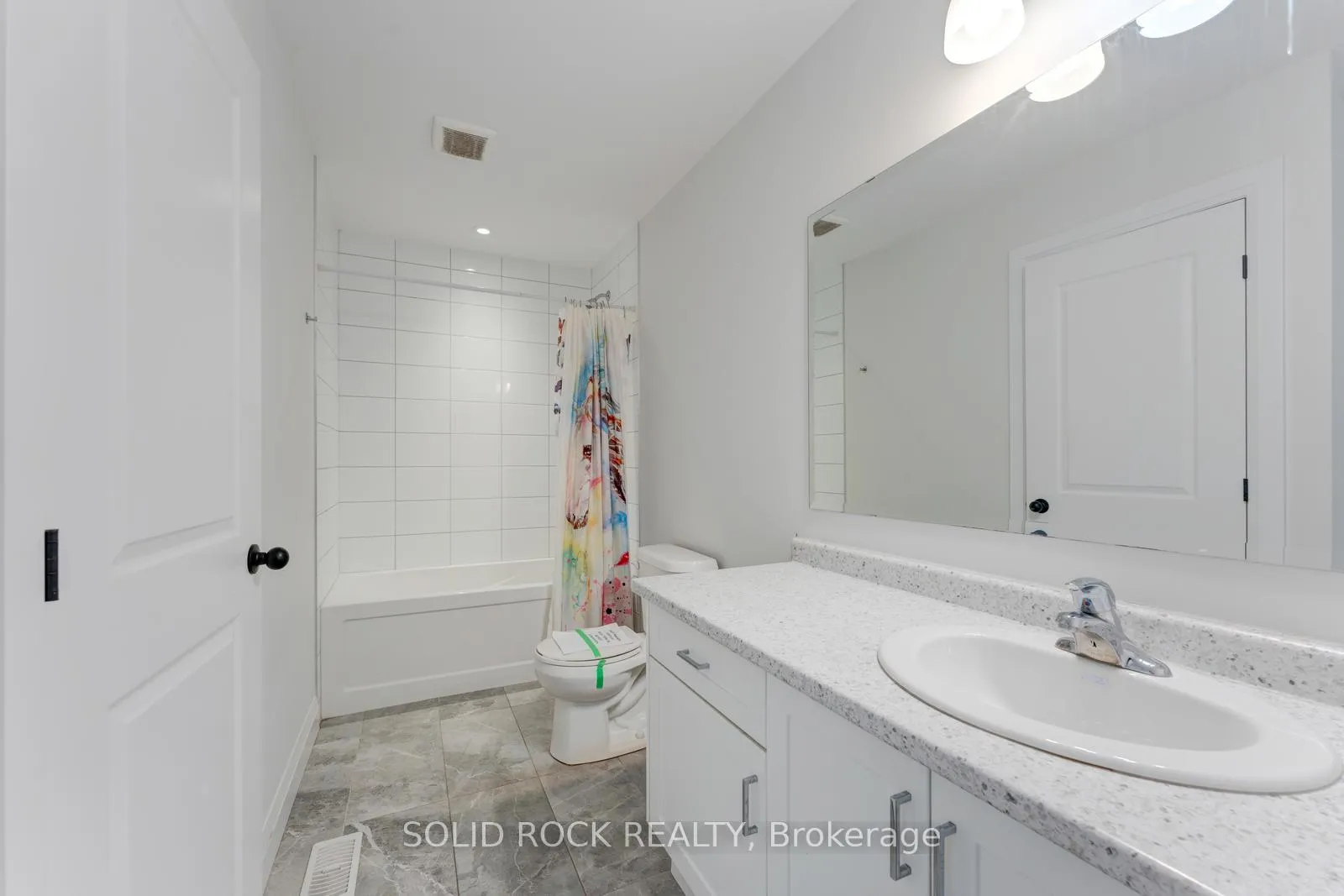 Photo 36 of 629 Doonwoods Crescent, Kitchener — HOMEH