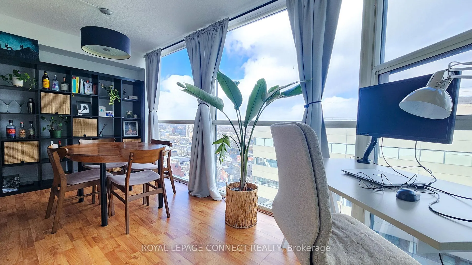 Photo 15 of Unit 1712, 705 King Street W, Toronto, Niagara — HOMEH