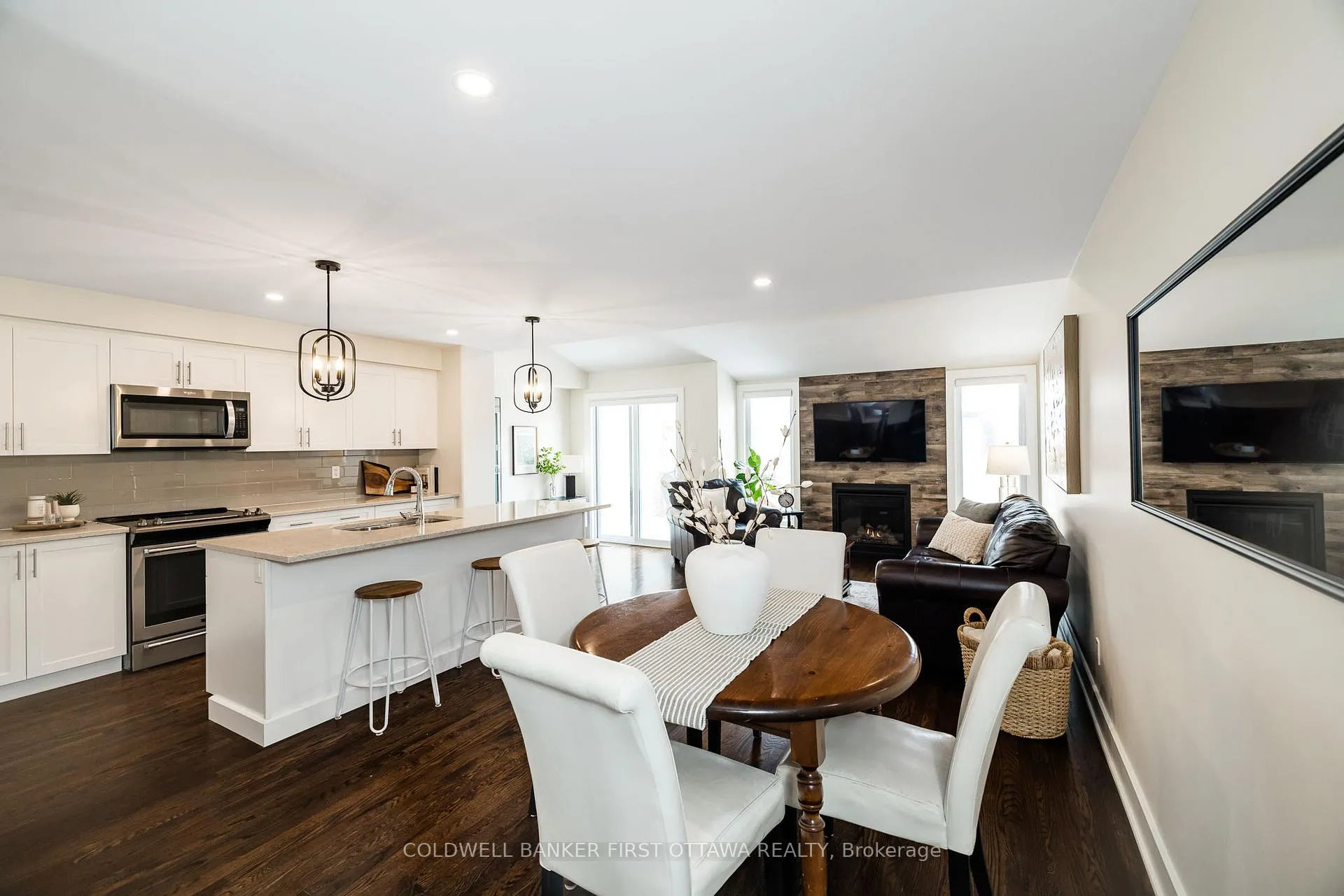 Photo 7 of 211 Purchase Crescent, Ottawa, Stittsville (South) — HOMEH