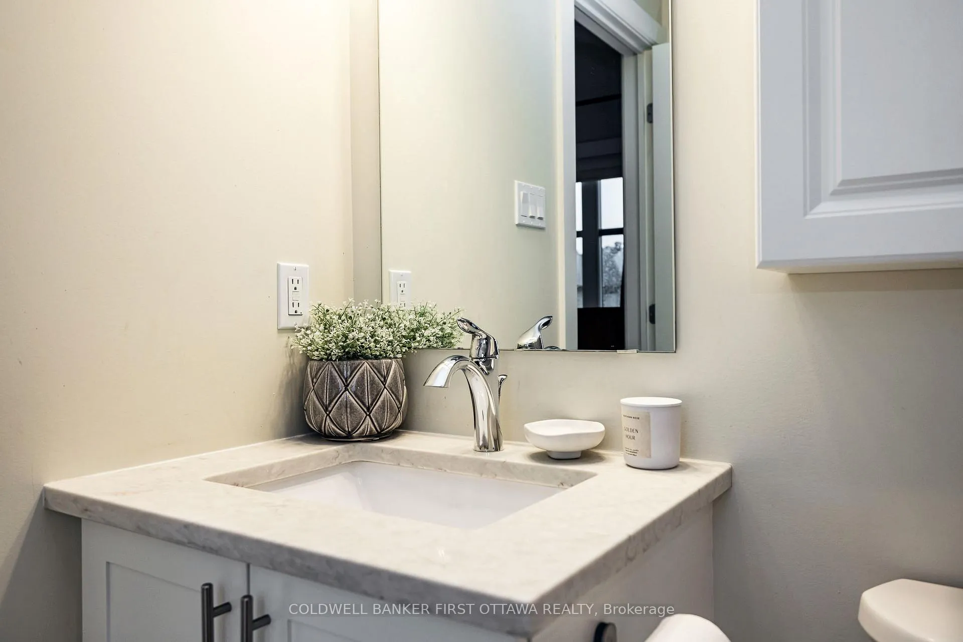 Photo 30 of 211 Purchase Crescent, Ottawa, Stittsville (South) — HOMEH