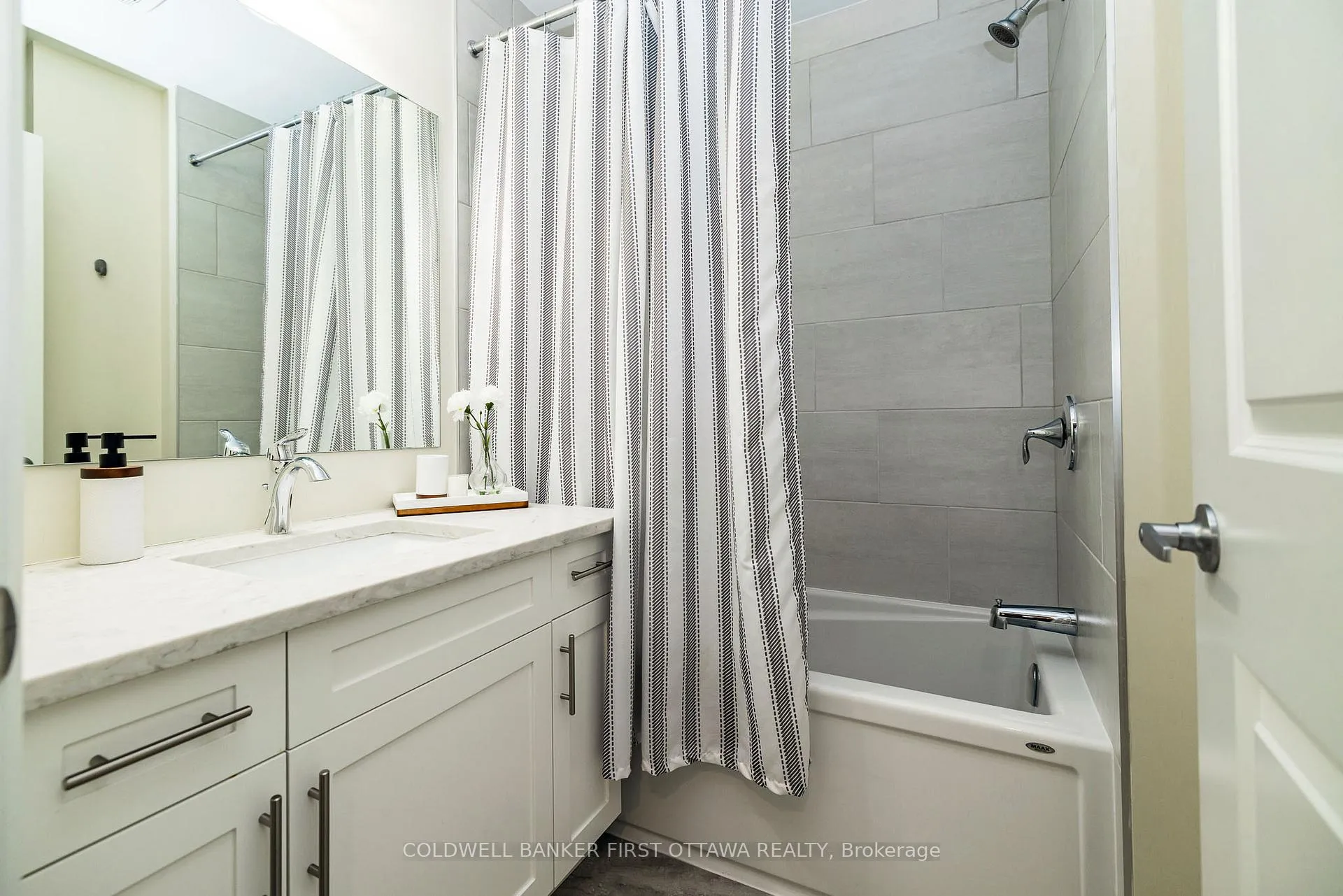 Photo 31 of 211 Purchase Crescent, Ottawa, Stittsville (South) — HOMEH