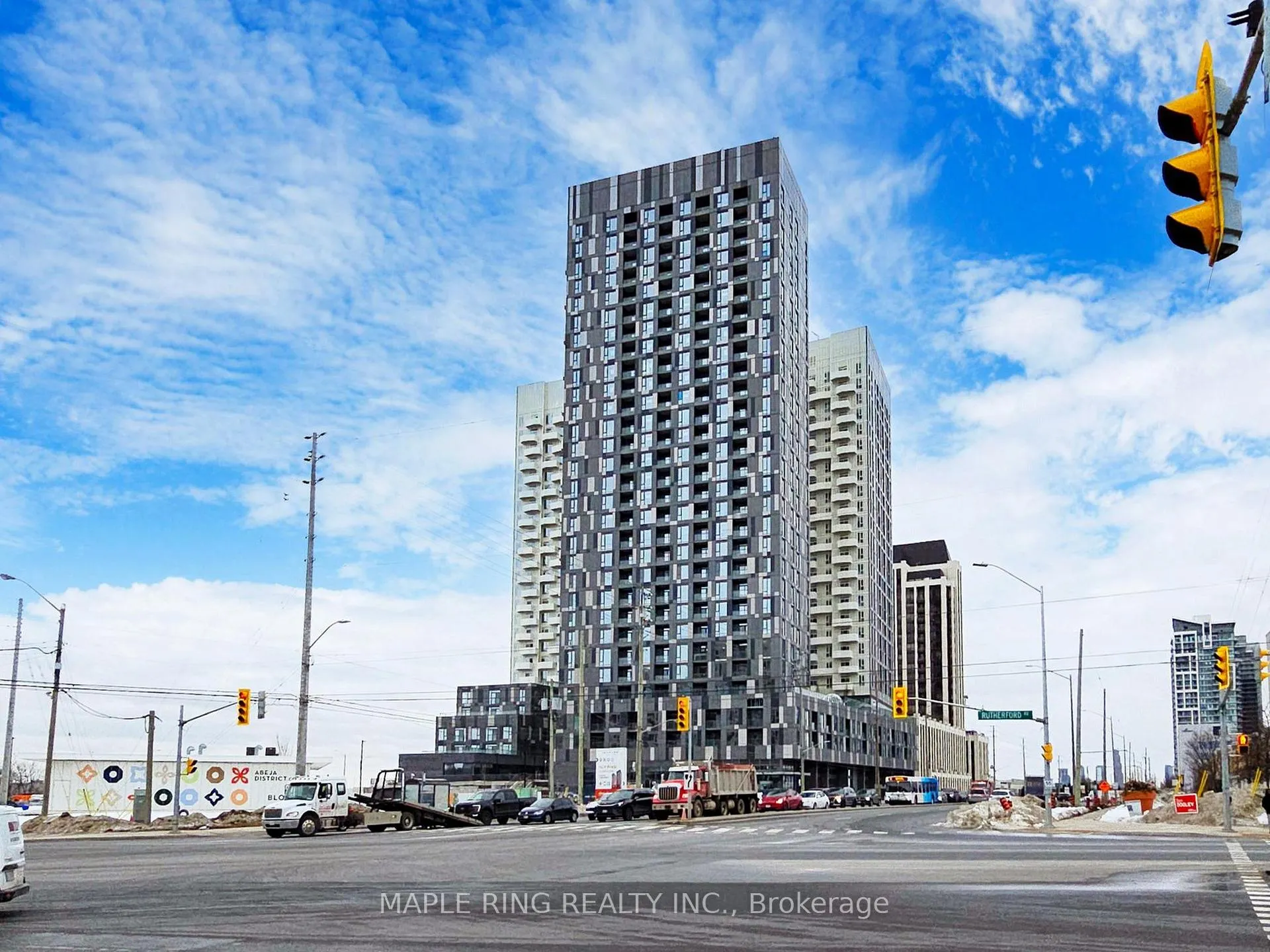 Photo 4 of Unit 1125, 498 Caldari Road, Vaughan, Concord — HOMEH