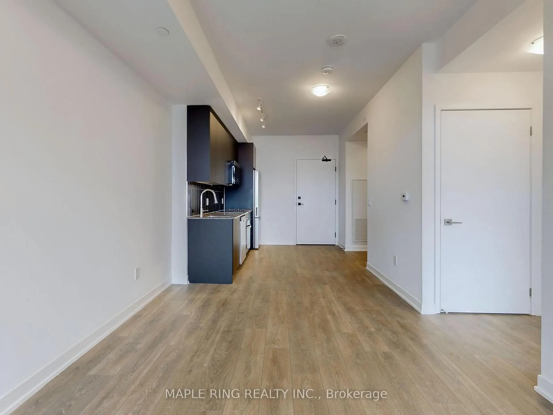 Photo 10 of Unit 1125, 498 Caldari Road, Vaughan, Concord — HOMEH