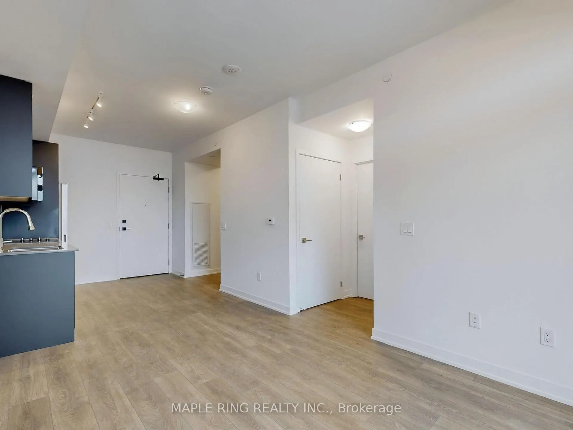 Photo 11 of Unit 1125, 498 Caldari Road, Vaughan, Concord — HOMEH