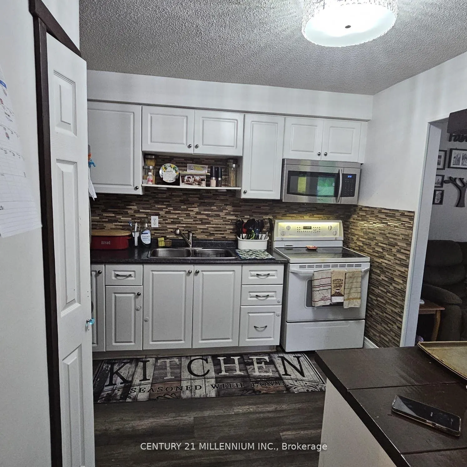 Photo 4 of Unit 10, 325 William Street, Shelburne — HOMEH
