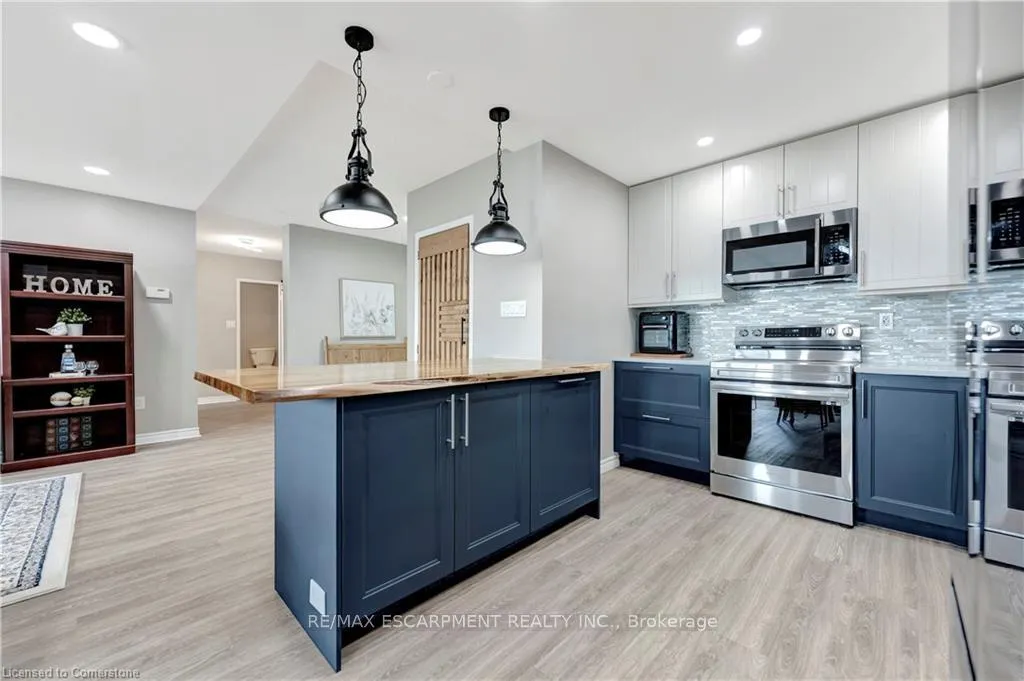 Photo 14 of Unit 1207, 500 Green Road, Hamilton, Stoney Creek — HOMEH
