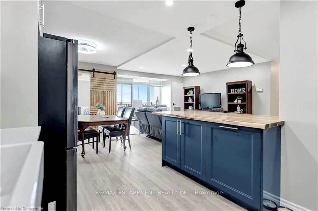 Photo 16 of Unit 1207, 500 Green Road, Hamilton, Stoney Creek — HOMEH