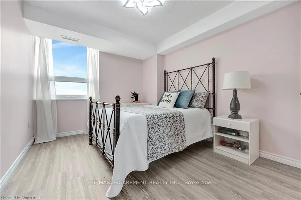 Photo 23 of Unit 1207, 500 Green Road, Hamilton, Stoney Creek — HOMEH