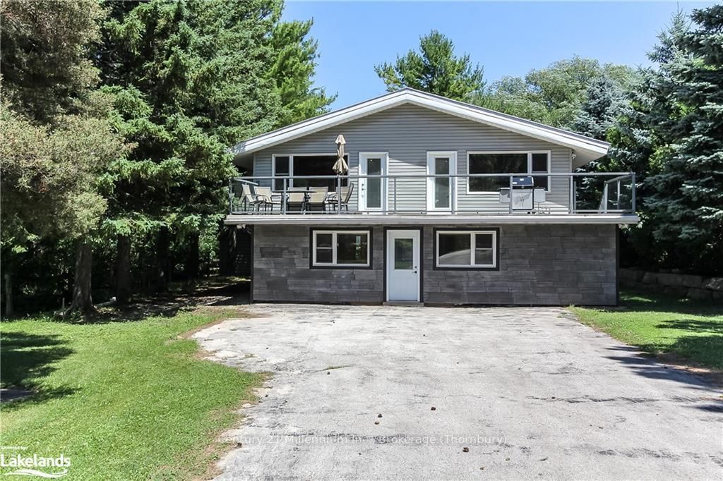 Photo 1 of 109 CRAIGMORE Cres, Blue Mountains — HOMEH