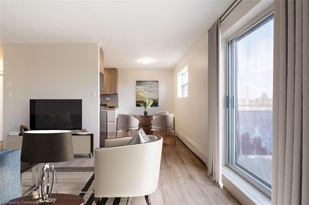 Photo 3 of 450 Woodlawn Road E, Guelph, Victoria North — HOMEH
