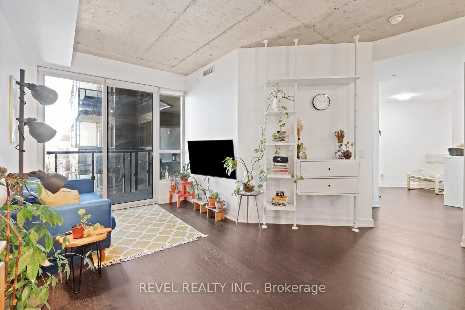 Photo 3 of Unit 609, 1030 King Street W, Toronto, Niagara — HOMEH