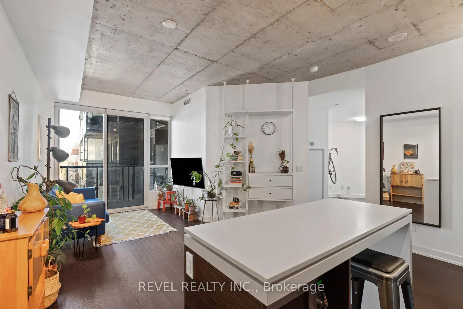 Photo 10 of Unit 609, 1030 King Street W, Toronto, Niagara — HOMEH