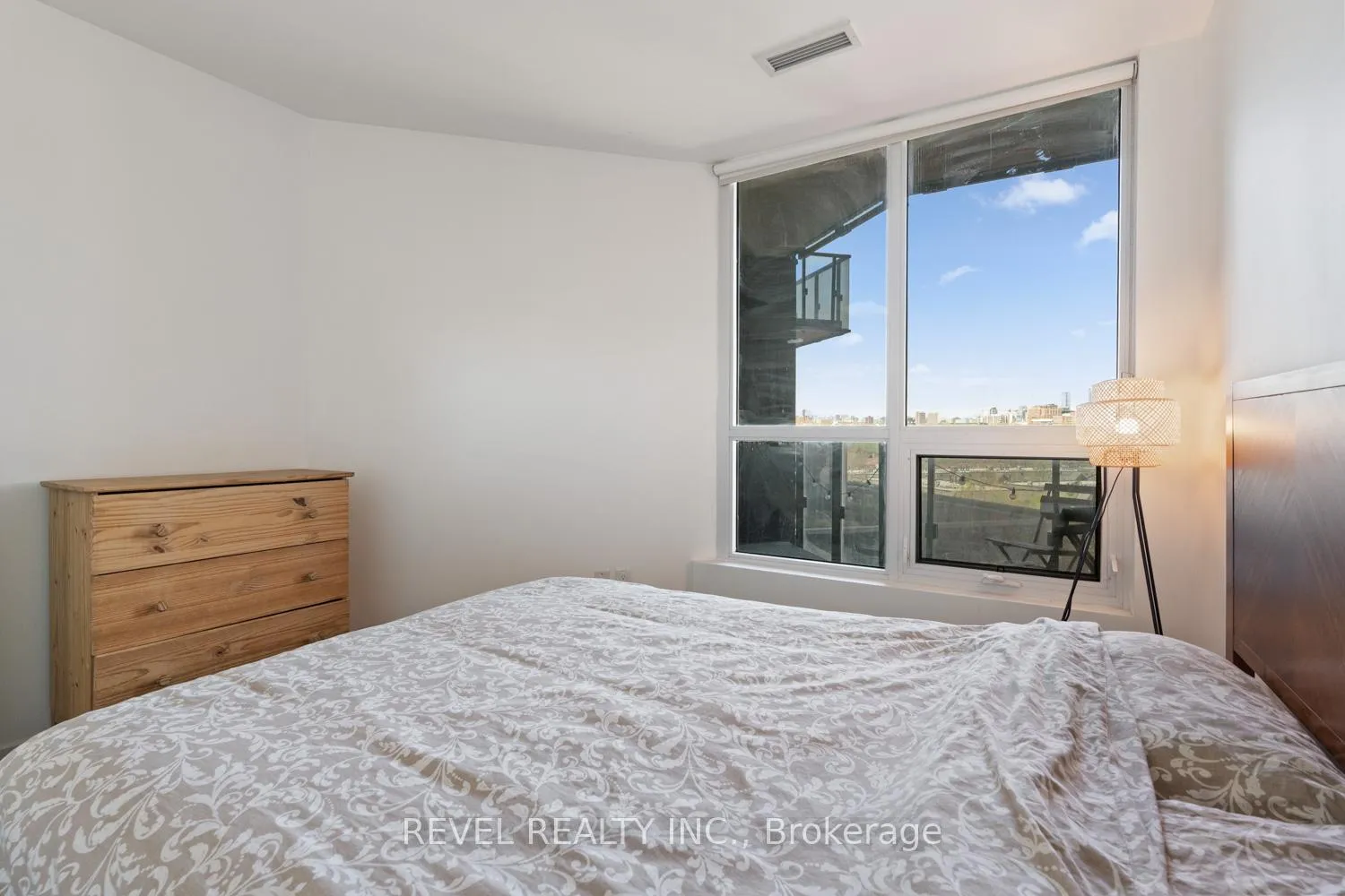 Photo 12 of Unit 609, 1030 King Street W, Toronto, Niagara — HOMEH