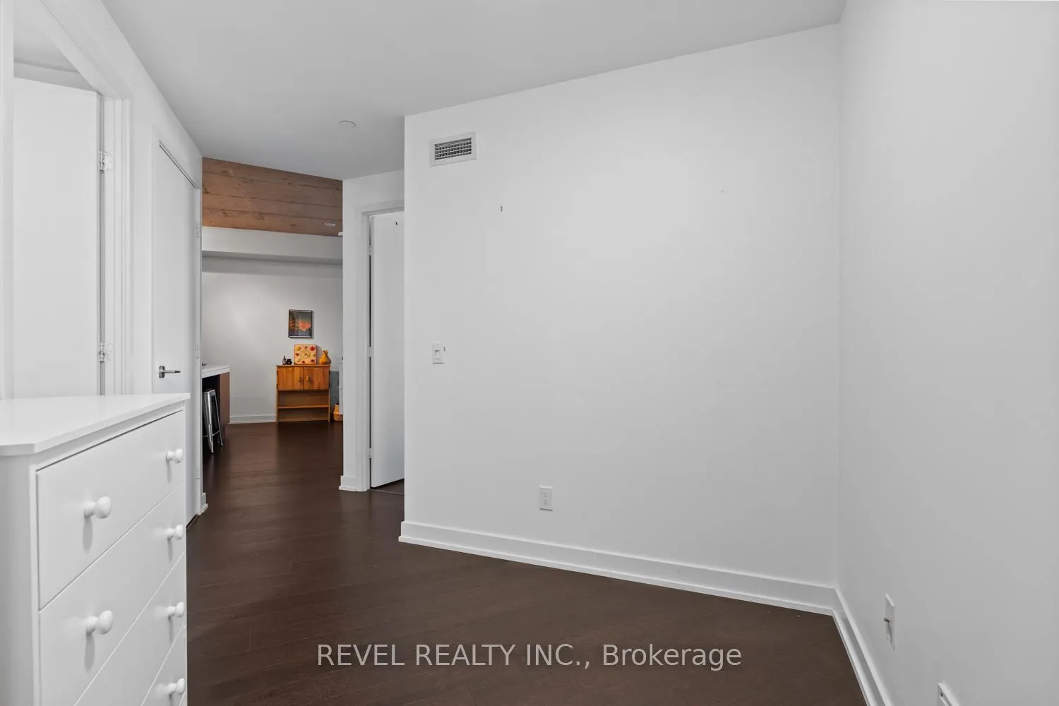Photo 16 of Unit 609, 1030 King Street W, Toronto, Niagara — HOMEH