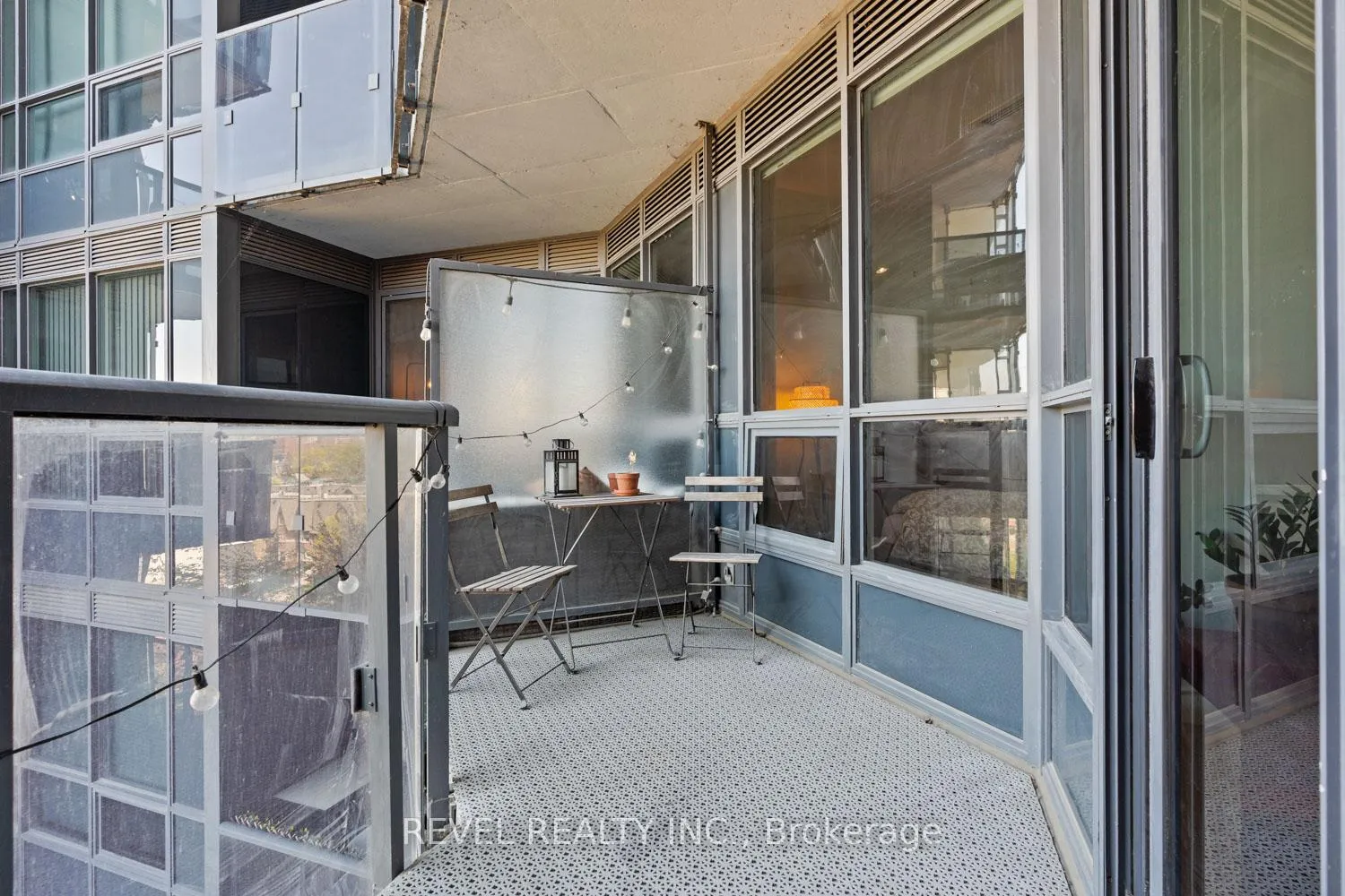 Photo 17 of Unit 609, 1030 King Street W, Toronto, Niagara — HOMEH