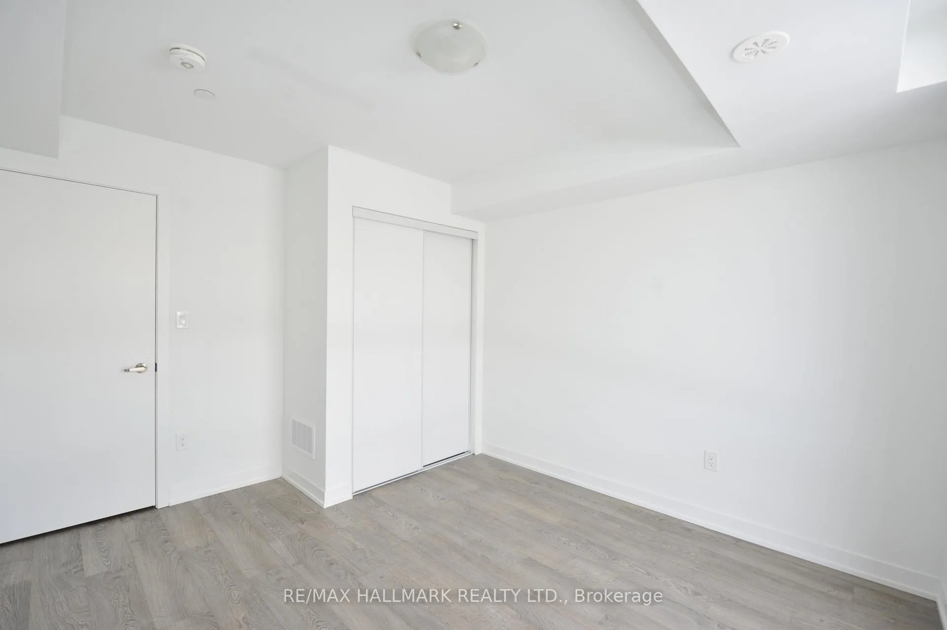 Photo 9 of 56 Turtle Island Road, Toronto, Englemount-Lawrence — HOMEH