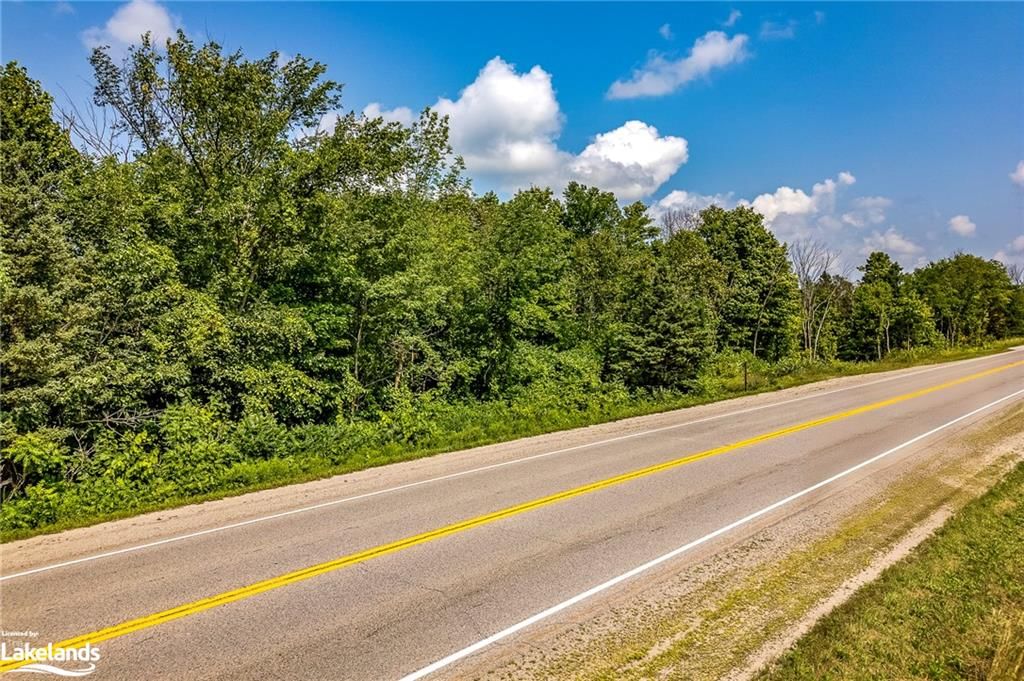 Photo 5 of 6885 Highway 93, Tay, Rural Tay — HOMEH