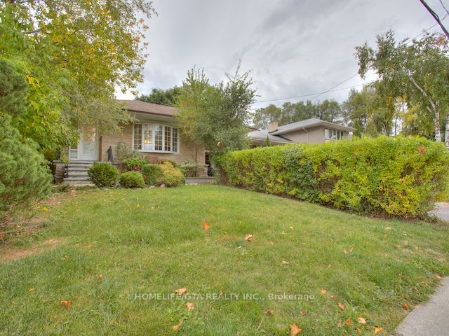 Front of 177 Overbrook Pl