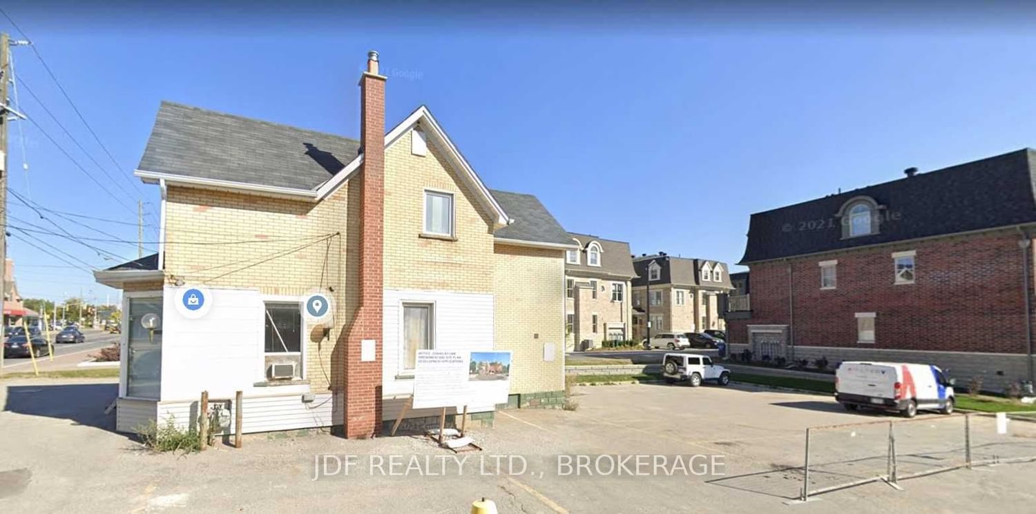 Photo 6 of 2291 Major Mackenzie Dr, Vaughan, Maple — HOMEH