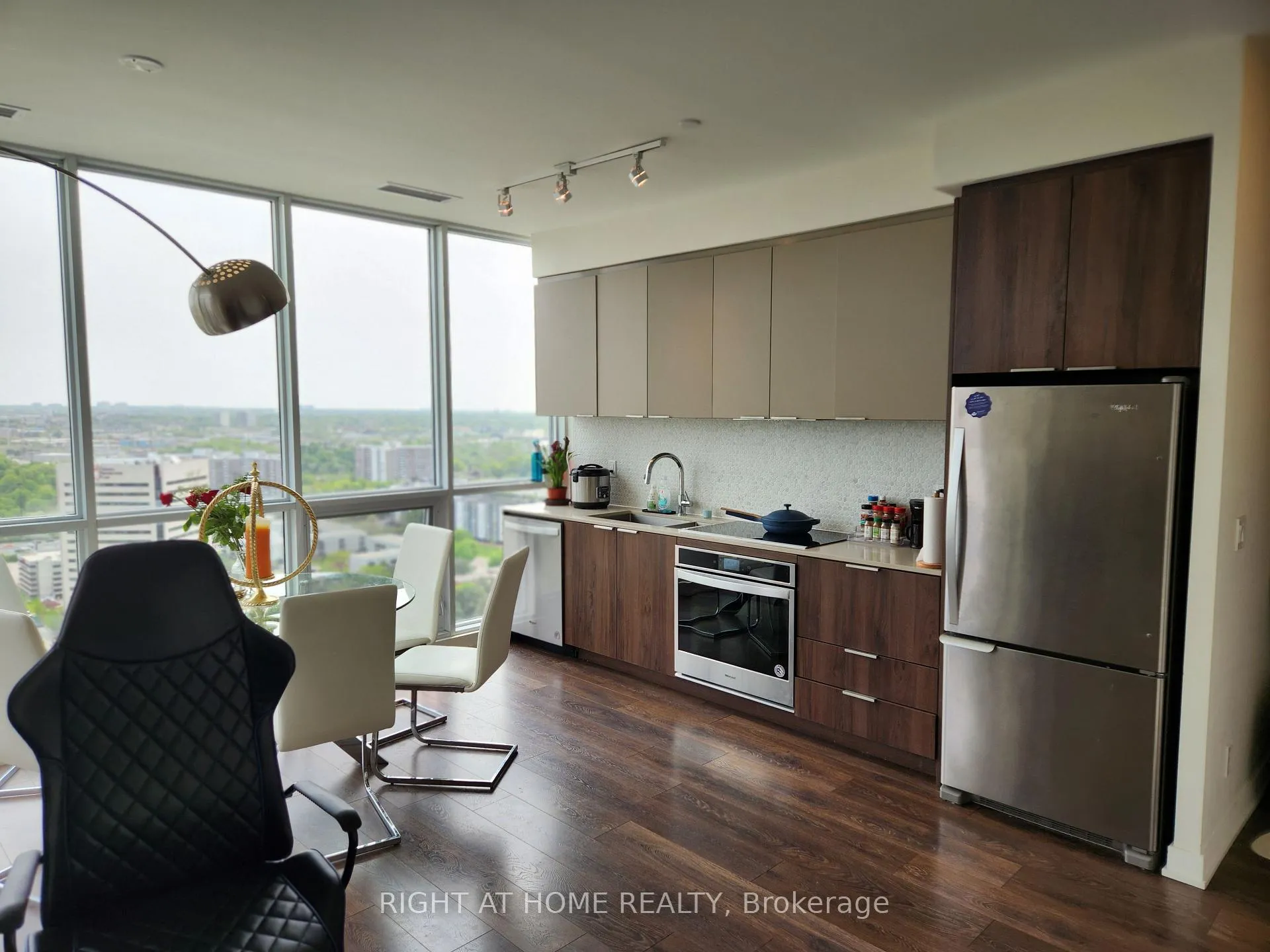 Photo 4 of Unit 2905, 2 Sonic Way, Toronto, Flemingdon Park — HOMEH