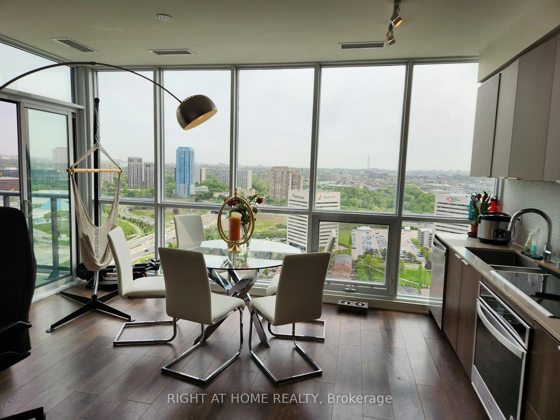 Photo 5 of Unit 2905, 2 Sonic Way, Toronto, Flemingdon Park — HOMEH