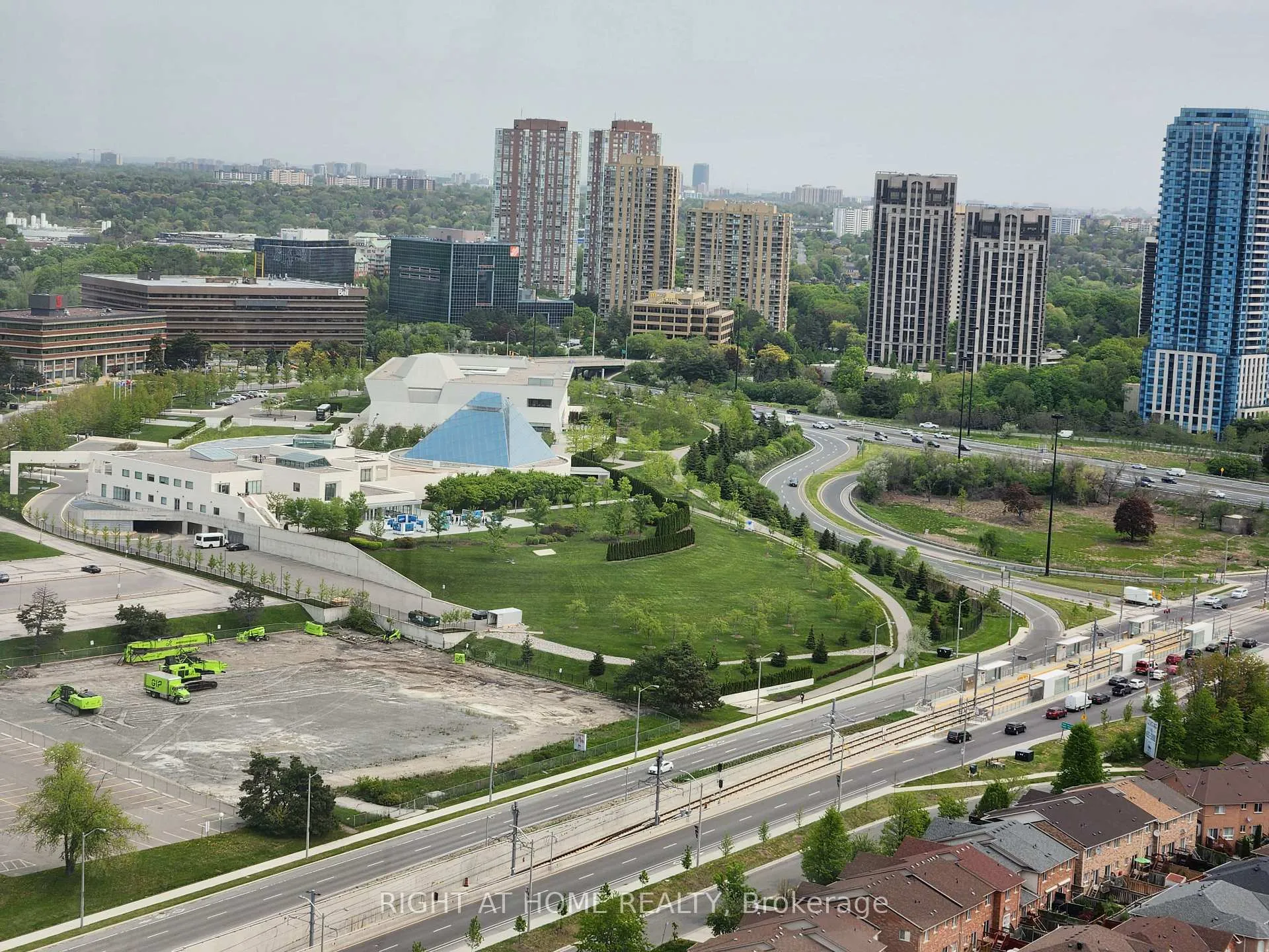 Photo 6 of Unit 2905, 2 Sonic Way, Toronto, Flemingdon Park — HOMEH