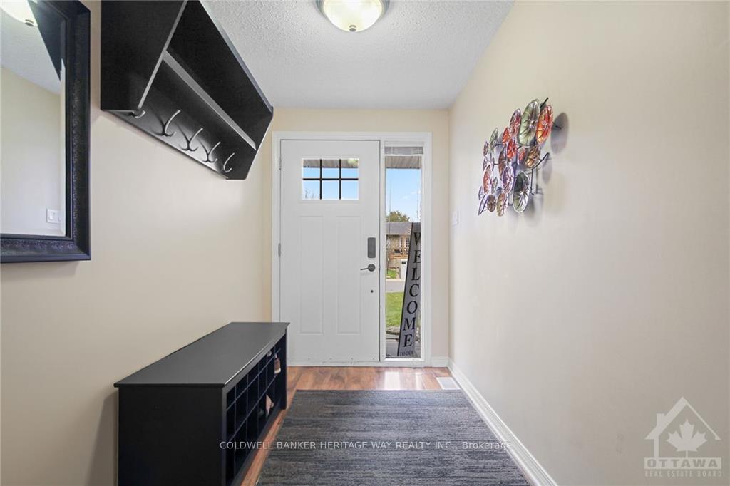 Photo 5 of 410 Ferrill Crescent, Carleton Place — HOMEH