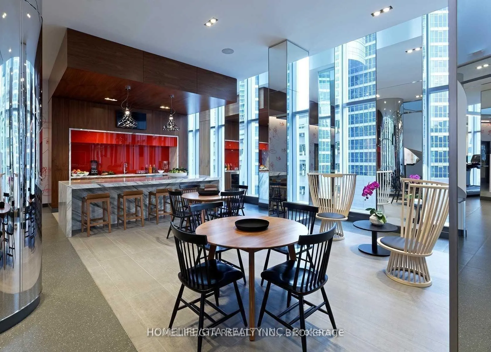 Photo 13 of Unit 1907, 10 York Street, Toronto, Waterfront Communities — HOMEH