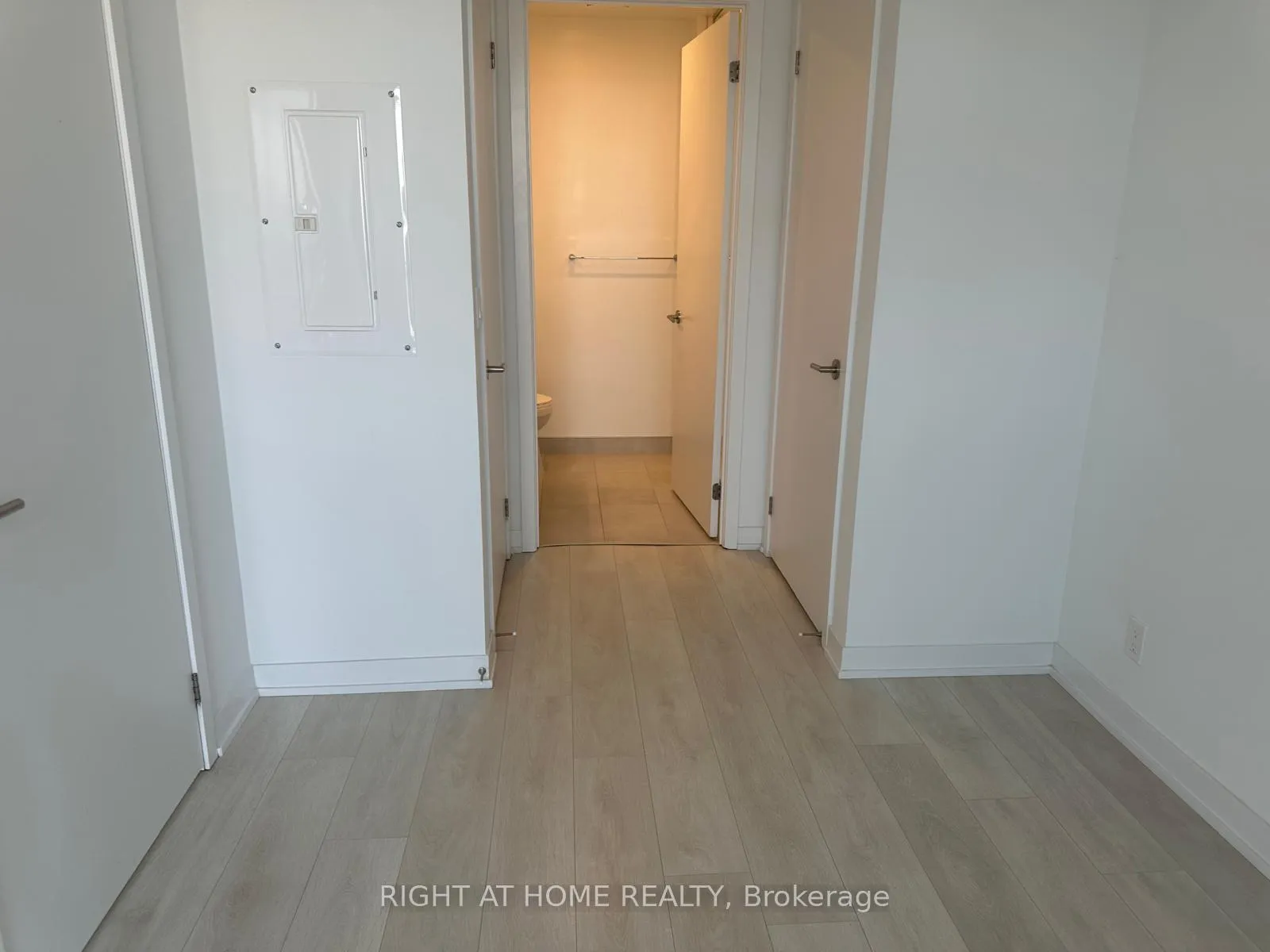 Photo 8 of Unit 1301, 7950 Bathurst Street, Vaughan, Beverley Glen — HOMEH