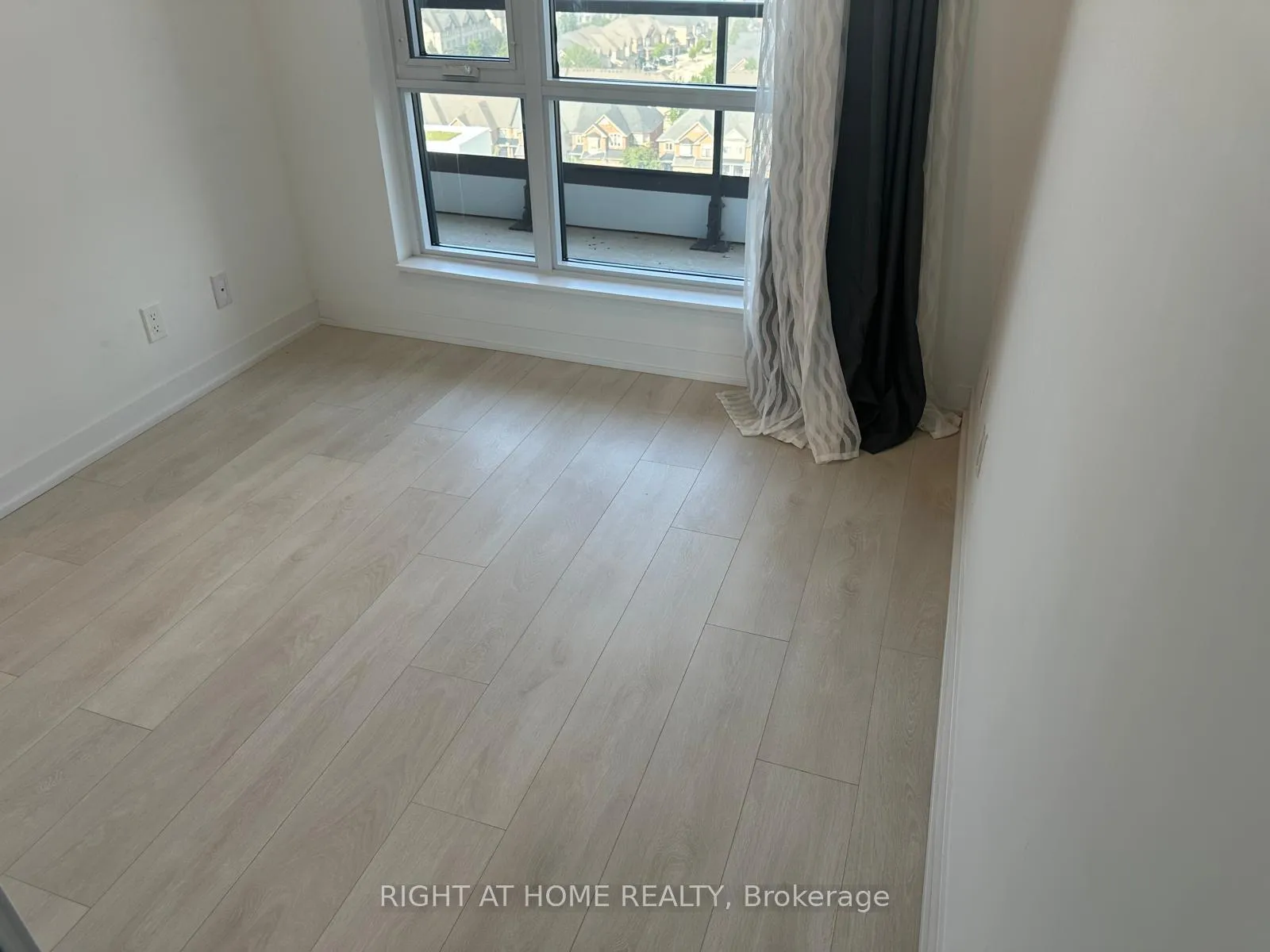 Photo 10 of Unit 1301, 7950 Bathurst Street, Vaughan, Beverley Glen — HOMEH