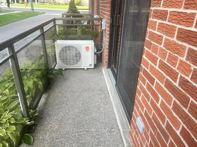 Photo 4 of Unit 107, 1212 Fennell Avenue E, Hamilton, Huntington — HOMEH