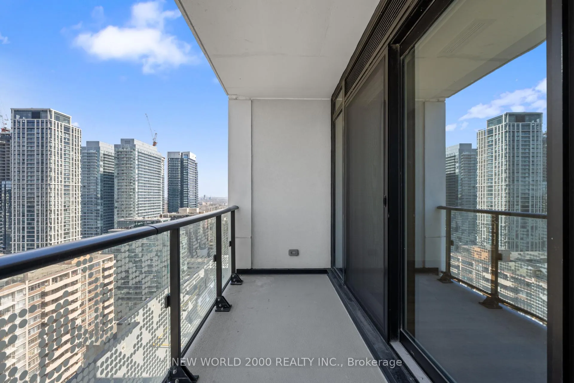 Photo 18 of Unit 3413, 101 Roehampton Avenue, Toronto, Mount Pleasant West — HOMEH