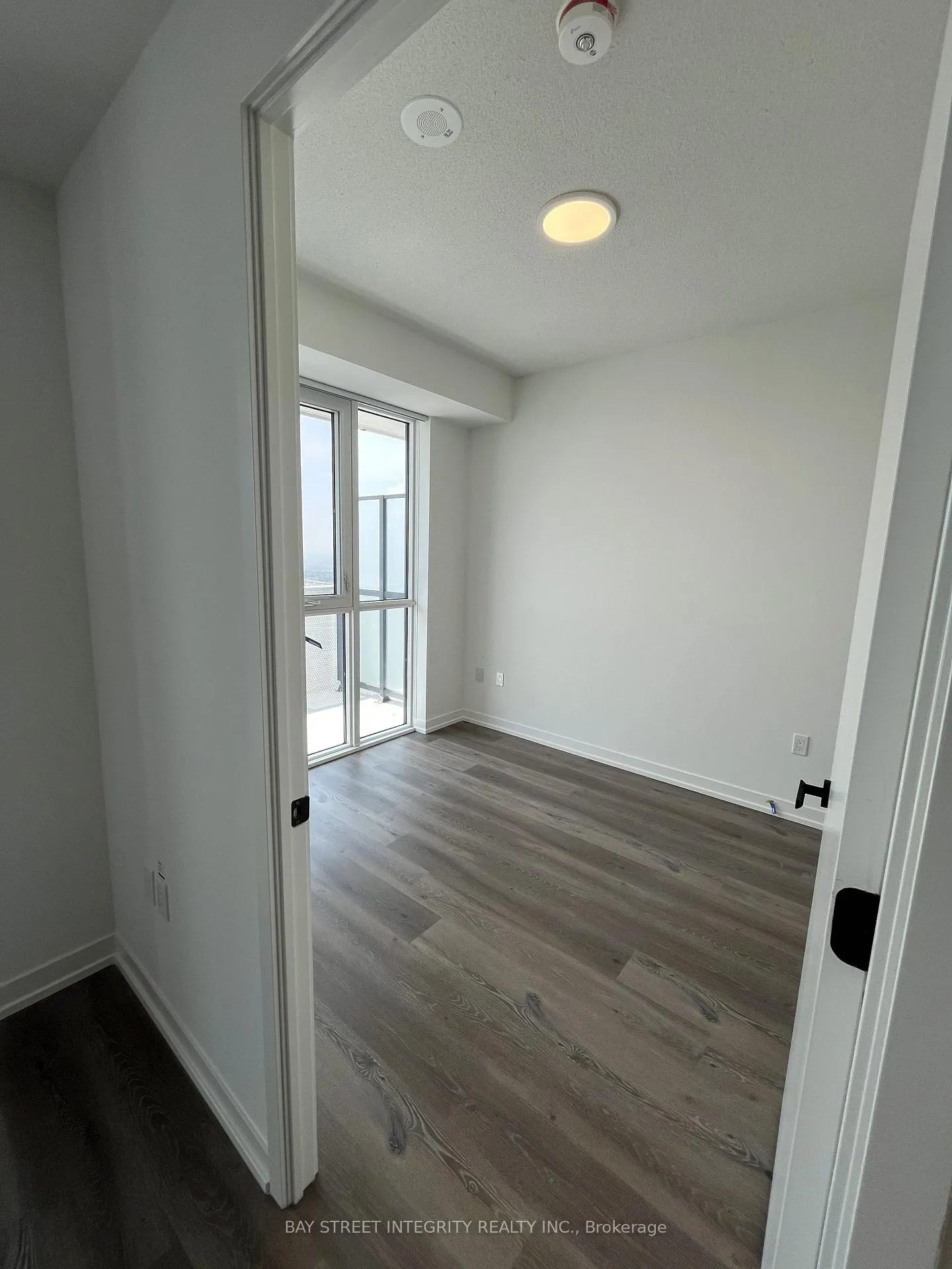 Photo 9 of Unit 3811, 28 Interchange Way, Vaughan, Vaughan Corporate Centre — HOMEH