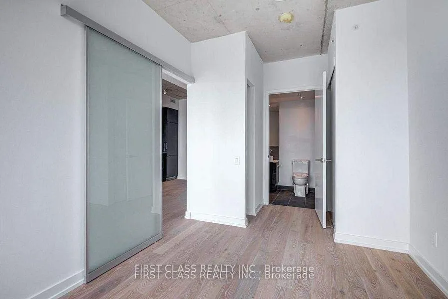 Photo 9 of Unit 4111, 161 Roehampton Avenue, Toronto, Mount Pleasant West — HOMEH