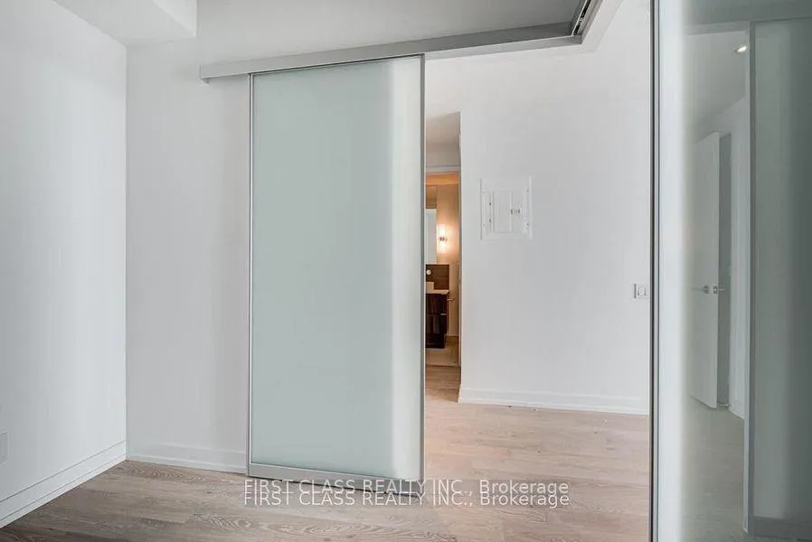 Photo 14 of Unit 4111, 161 Roehampton Avenue, Toronto, Mount Pleasant West — HOMEH