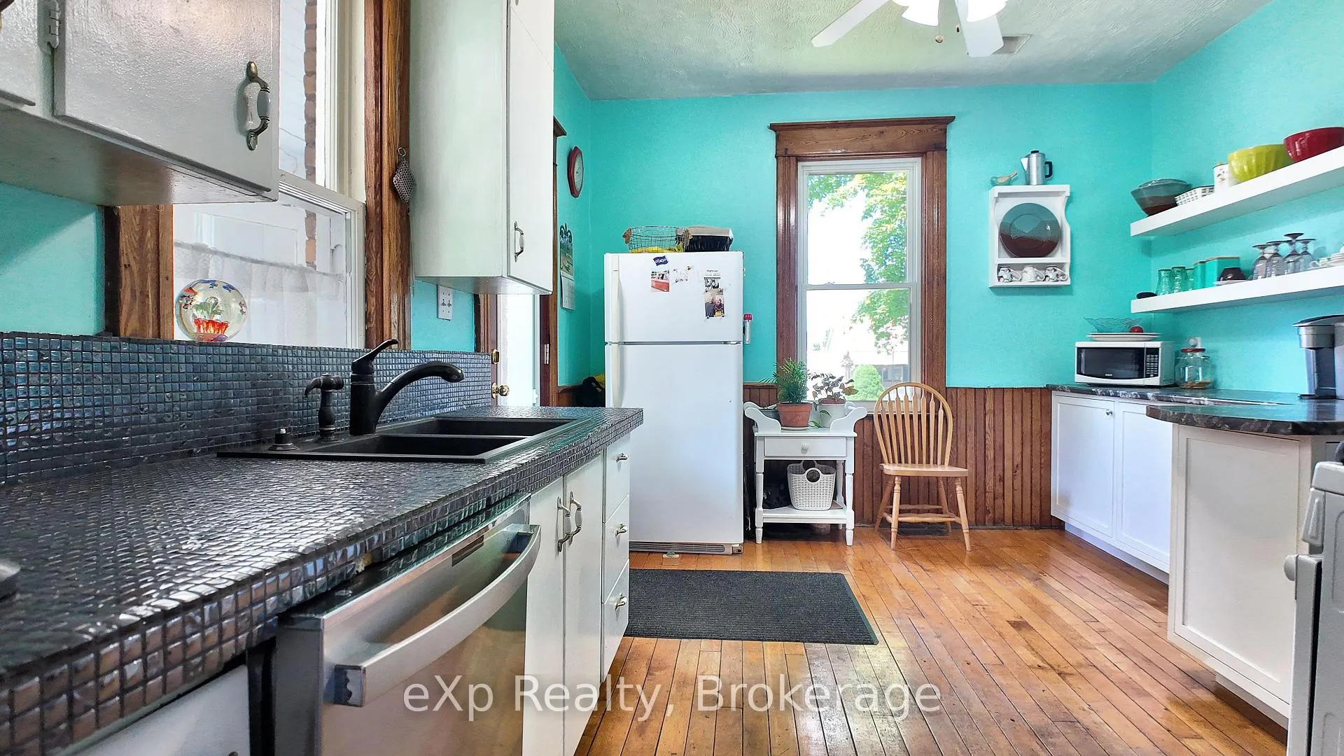 Photo 8 of 21 William Street N, Minto — HOMEH