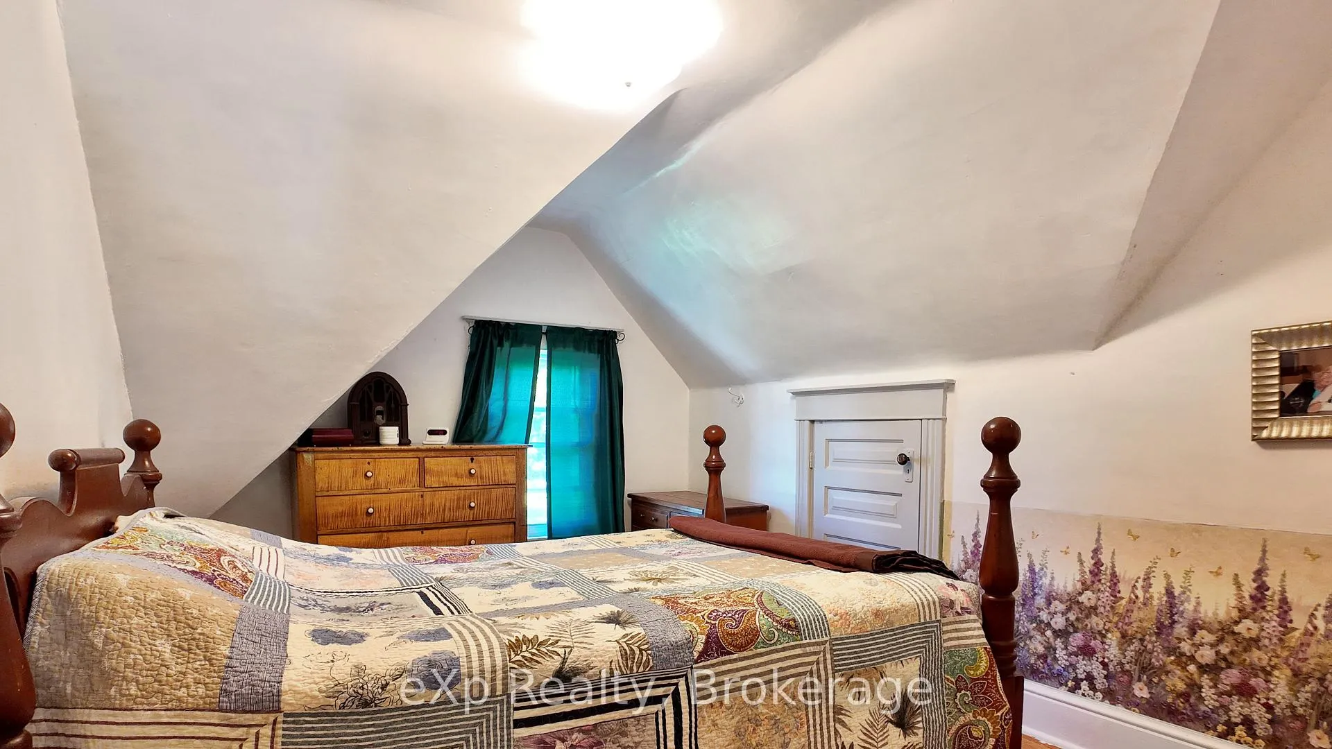 Photo 19 of 21 William Street N, Minto — HOMEH