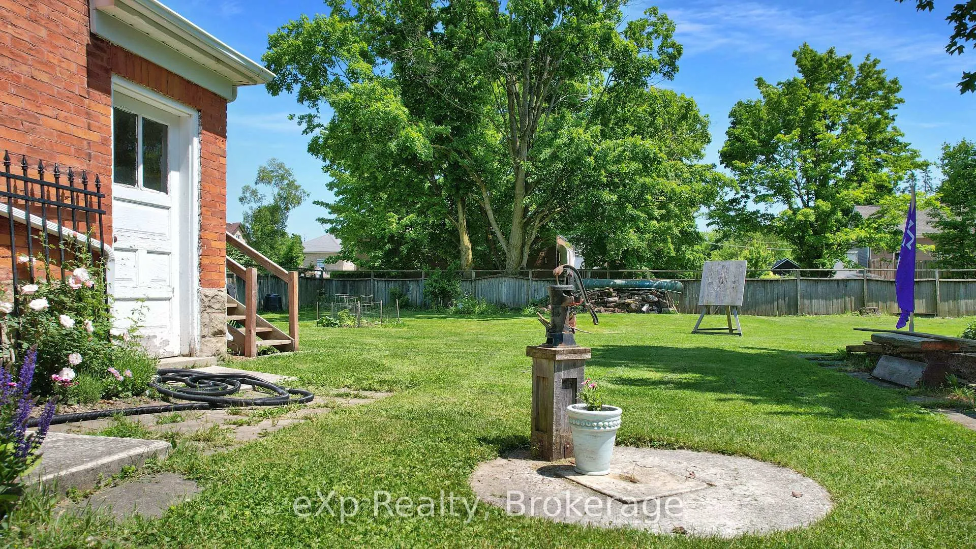 Photo 29 of 21 William Street N, Minto — HOMEH