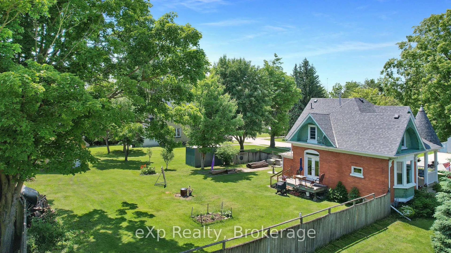 Photo 33 of 21 William Street N, Minto — HOMEH