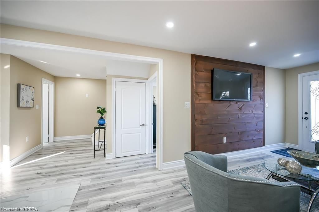 Photo 4 of Unit main, 1210 Dunsmure Road, Hamilton, McQuesten — HOMEH