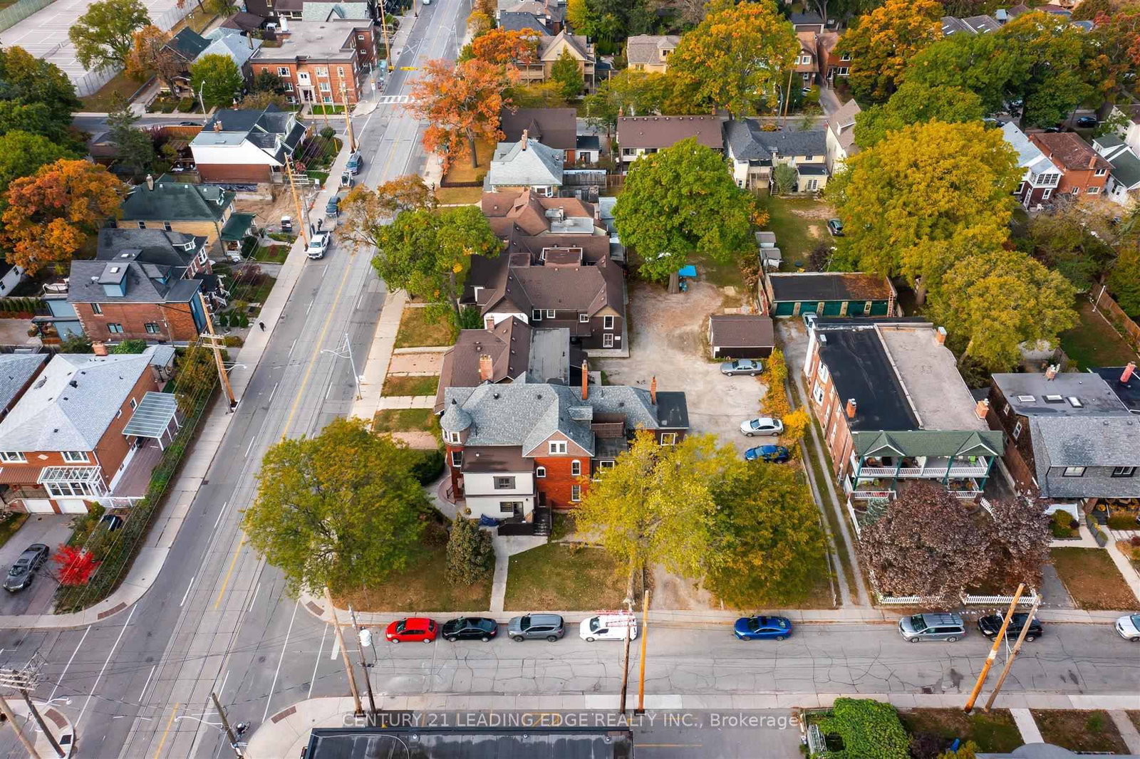 Photo 4 of 2172 Gerrard St E, Toronto, East End-Danforth — HOMEH