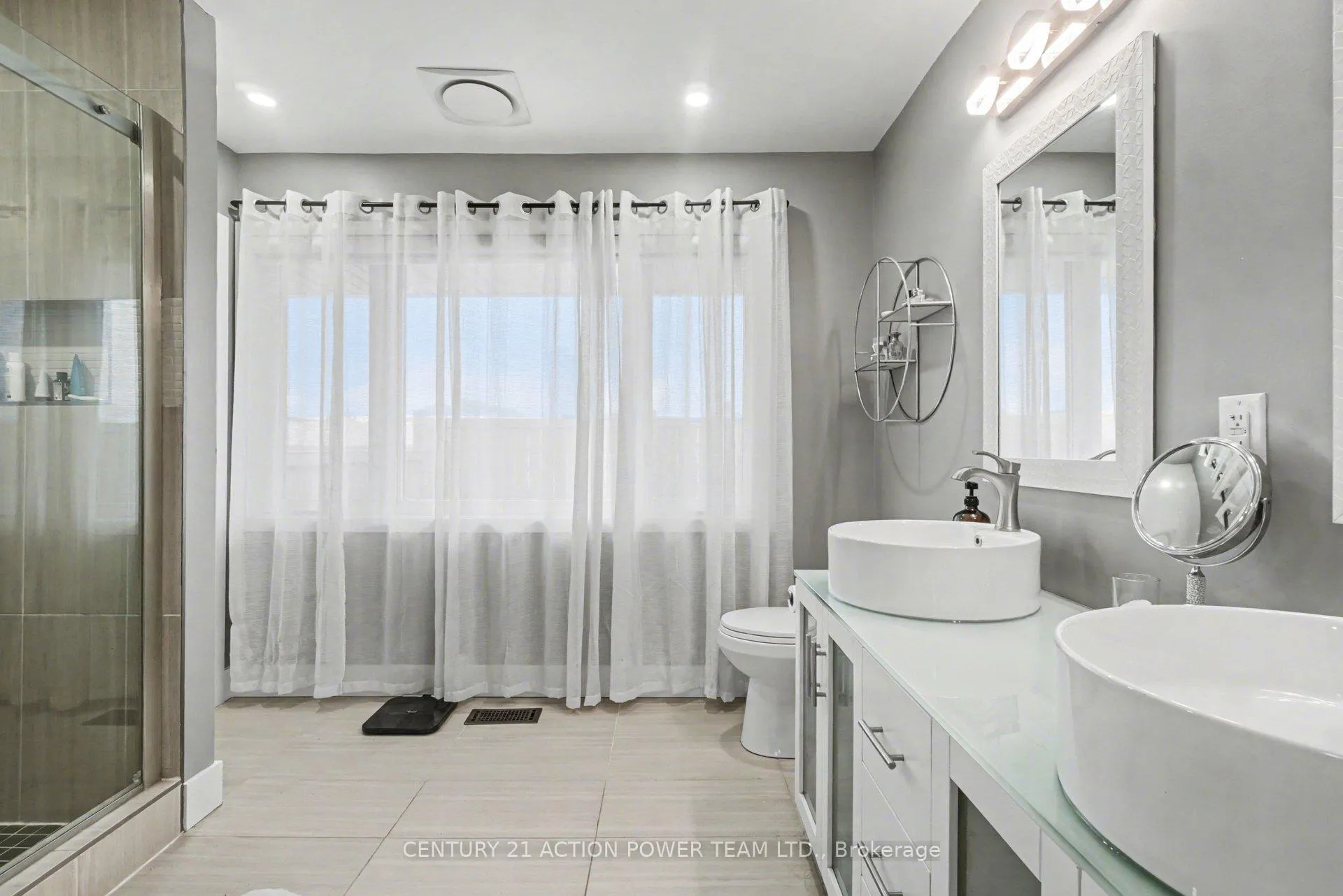 Photo 21 of Unit A, 1149 Parisien Street, Ottawa, Cyrville Rd./Industrial Park — HOMEH