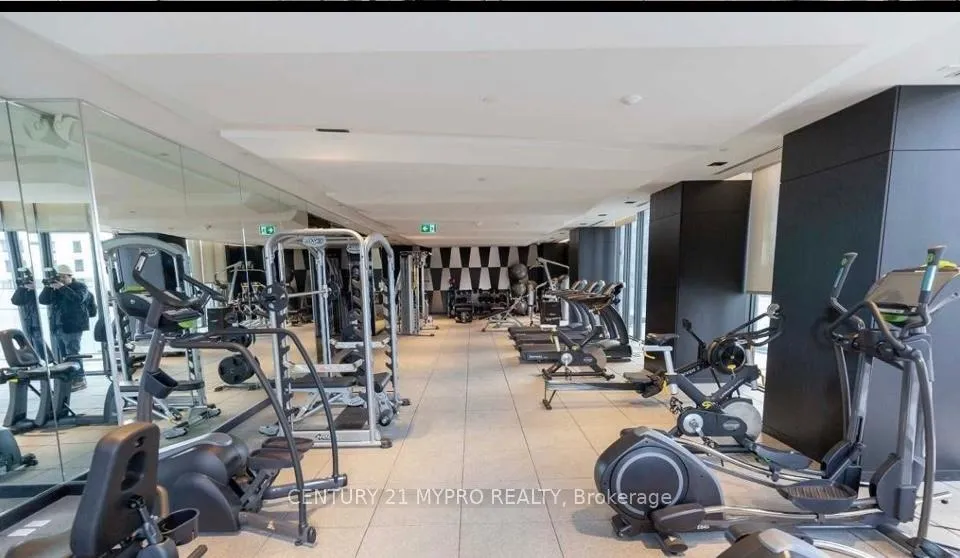 Photo 6 of Unit 4701, 8 Eglinton Avenue, Toronto, Mount Pleasant West — HOMEH