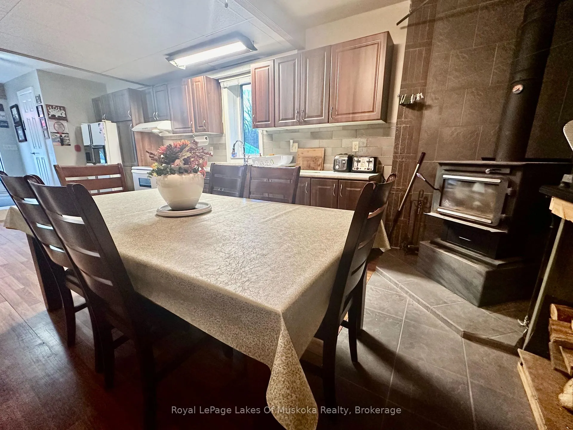 Photo 11 of 112 510 Highway, Magnetawan — HOMEH