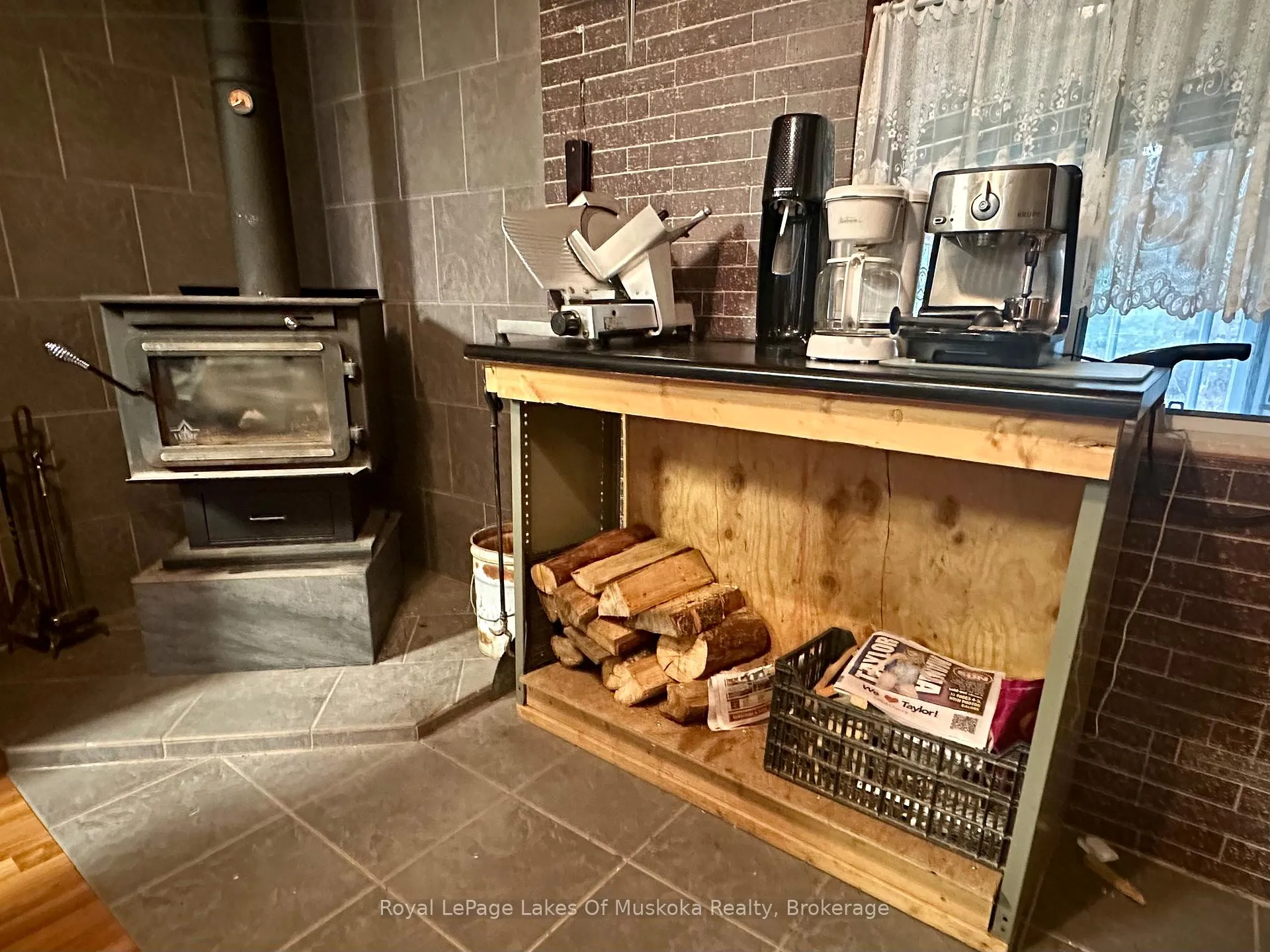 Photo 10 of 112 510 Highway, Magnetawan — HOMEH