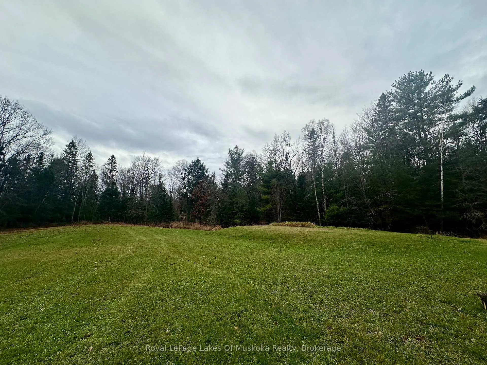 Photo 25 of 112 510 Highway, Magnetawan — HOMEH
