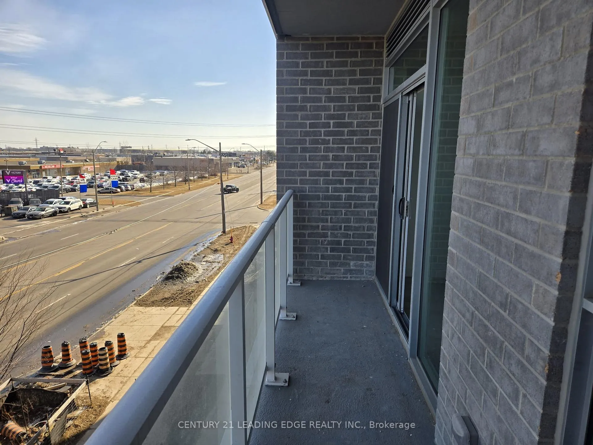 Photo 2 of Unit 211, 2782 Barton Street E, Hamilton, Riverdale — HOMEH