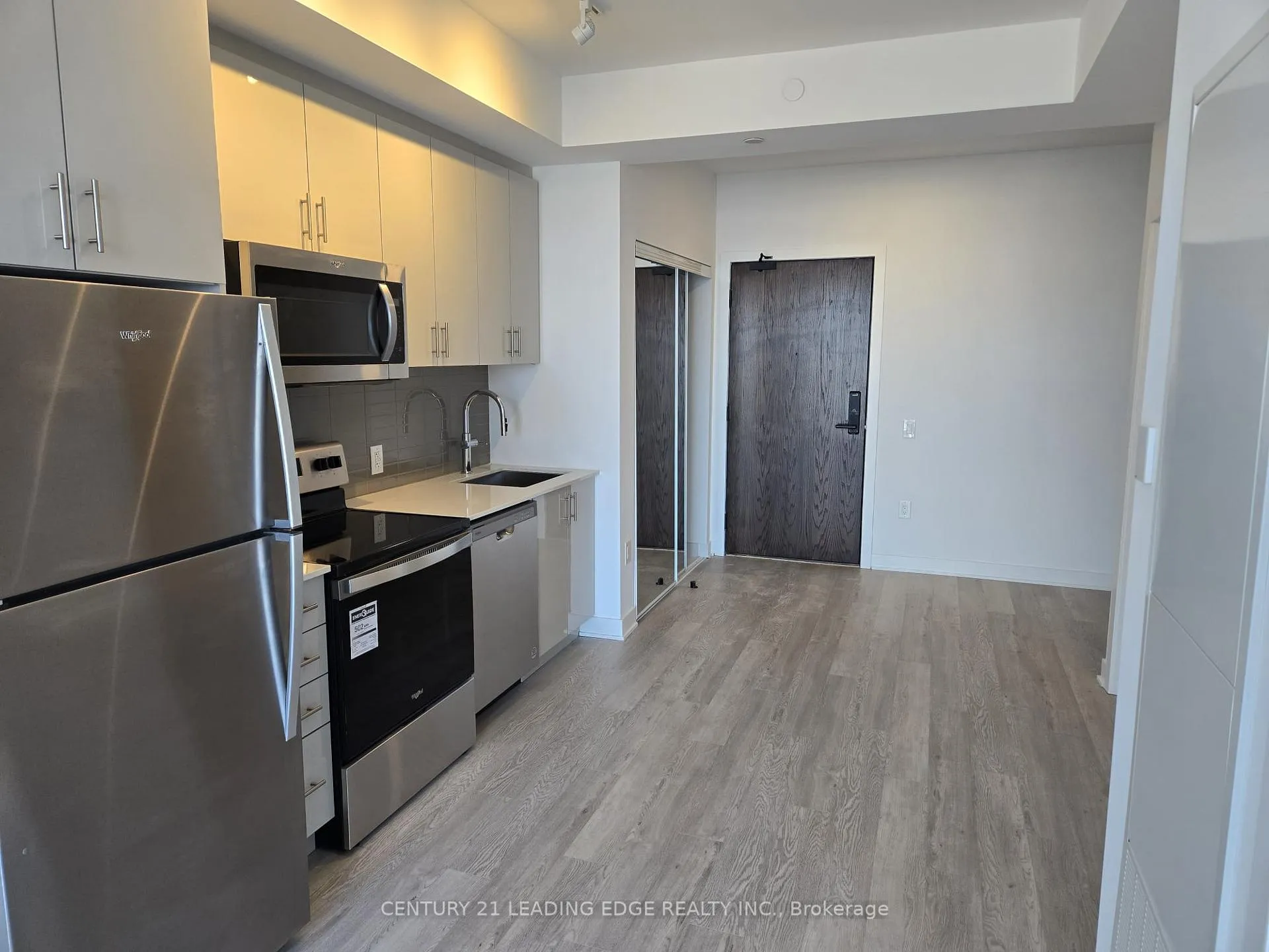 Photo 9 of Unit 211, 2782 Barton Street E, Hamilton, Riverdale — HOMEH