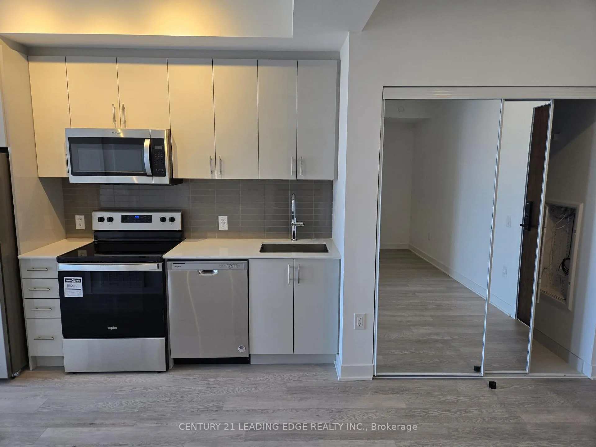 Photo 12 of Unit 211, 2782 Barton Street E, Hamilton, Riverdale — HOMEH